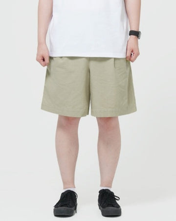 One Tuck Bermuda Half Pants